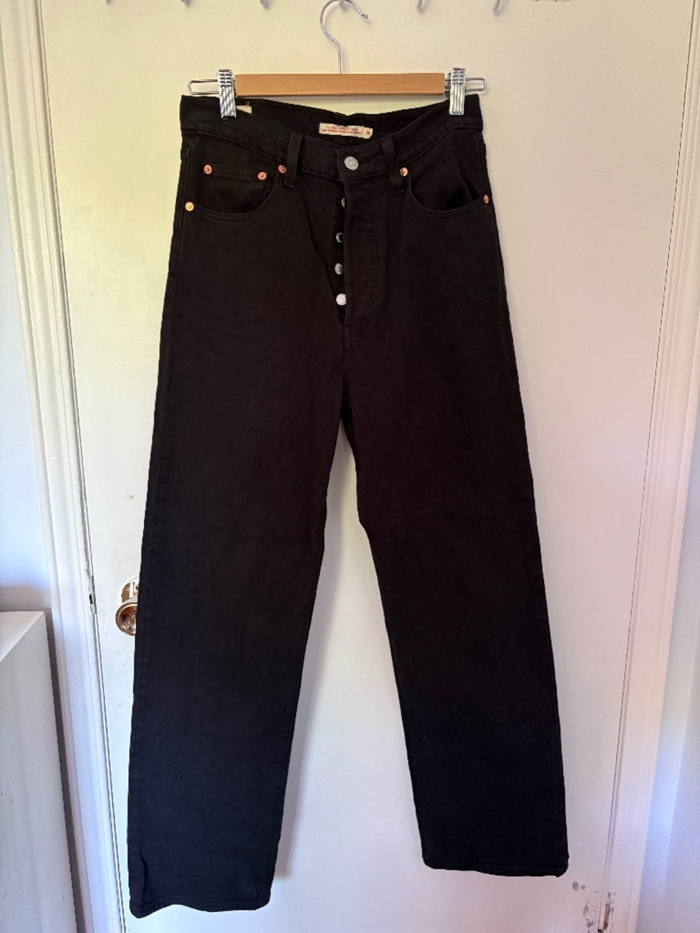 Levi's Black Ribcage Straight Ankle size 28